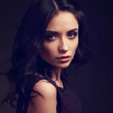 客服与合规支持